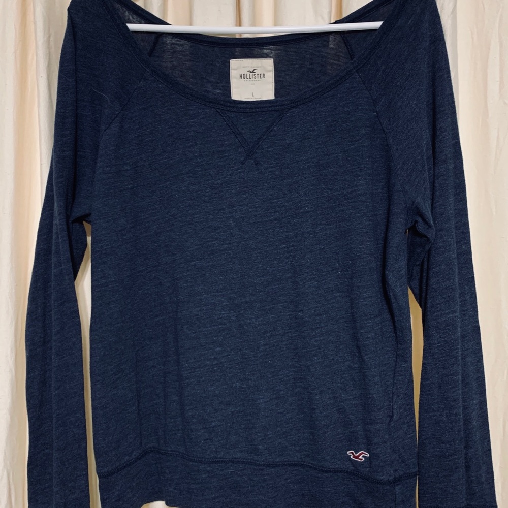 M Navy Hollister sweater